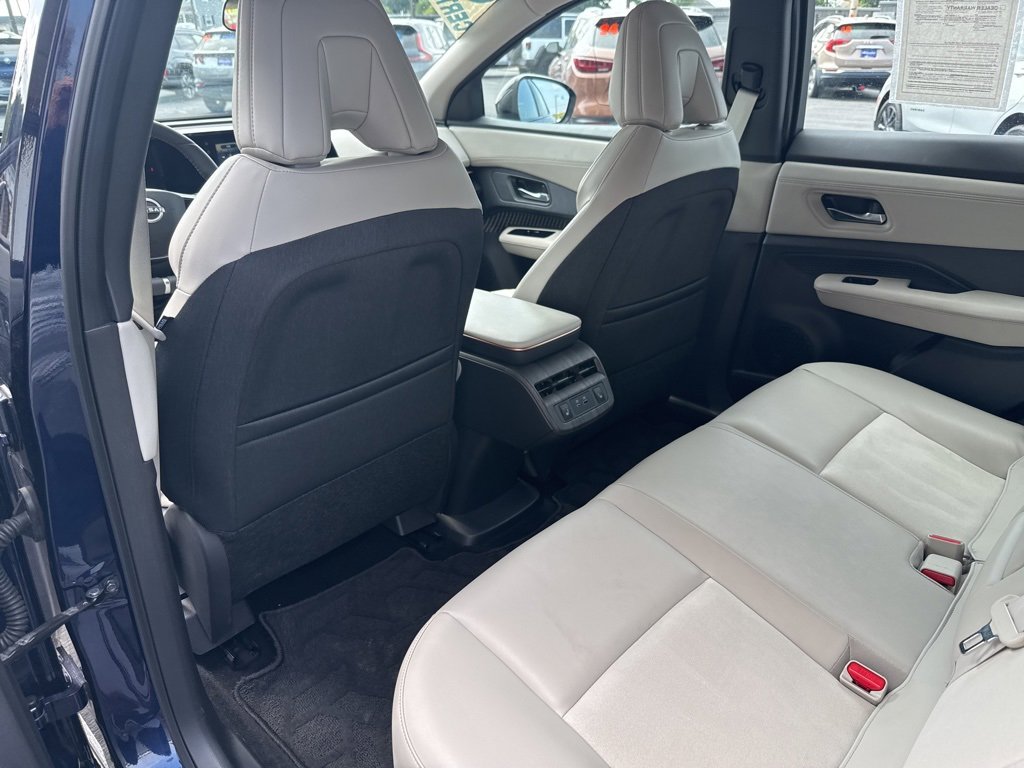 Used 2023 Nissan Ariya FWD image 41