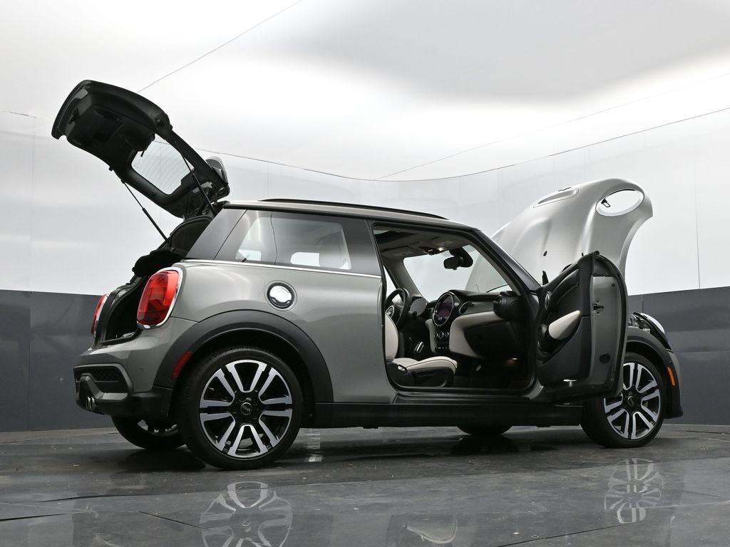 Used 2023 MINI Cooper S w/ Driver Assistance Package image 36