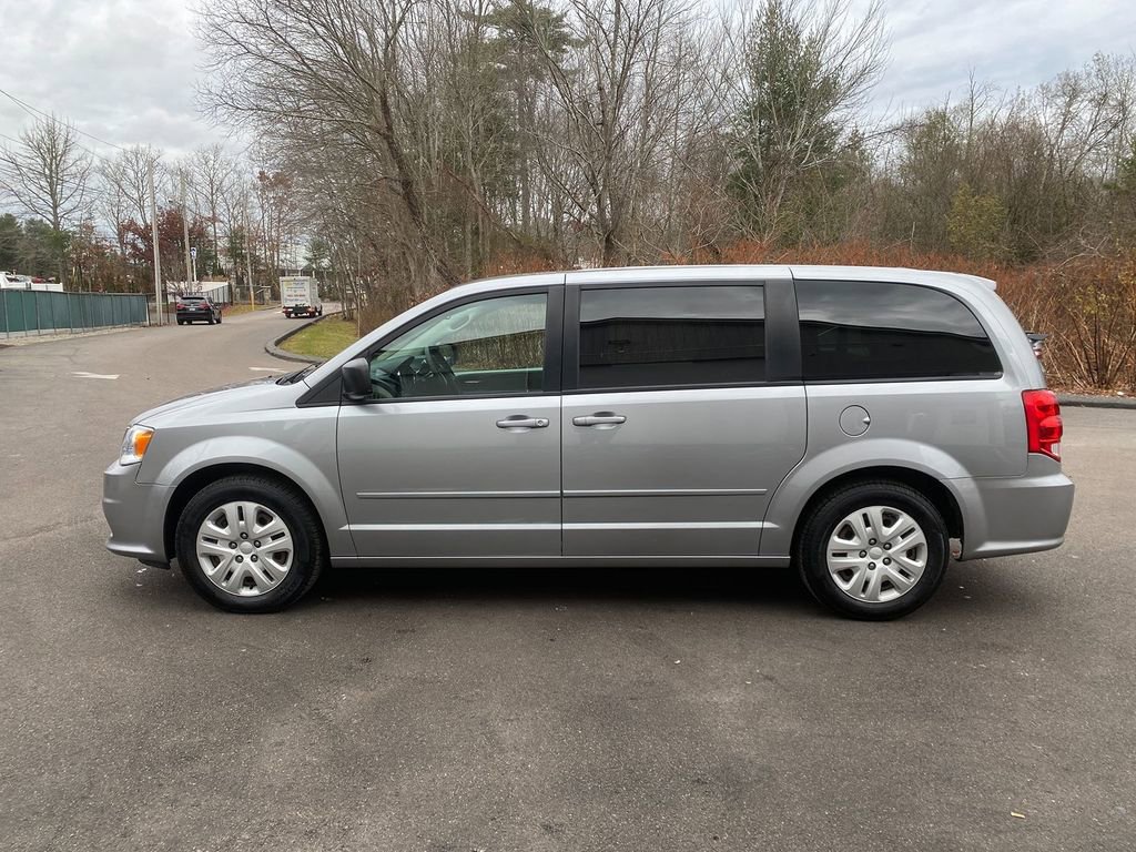 Used 2017 Dodge Grand Caravan SE w/ Power Window Group FWD image 9