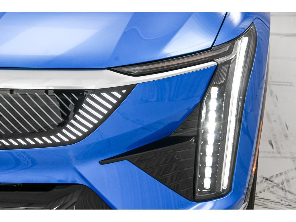 New 2027 Cadillac Optiq Premium Luxury AWD/4WD image 9