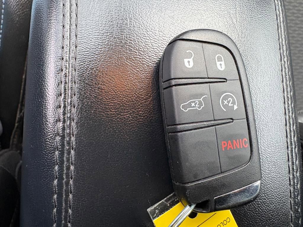 Used 2024 Jeep Compass Latitude image 24