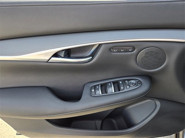 New 2025 INFINITI QX50 Luxe image 24