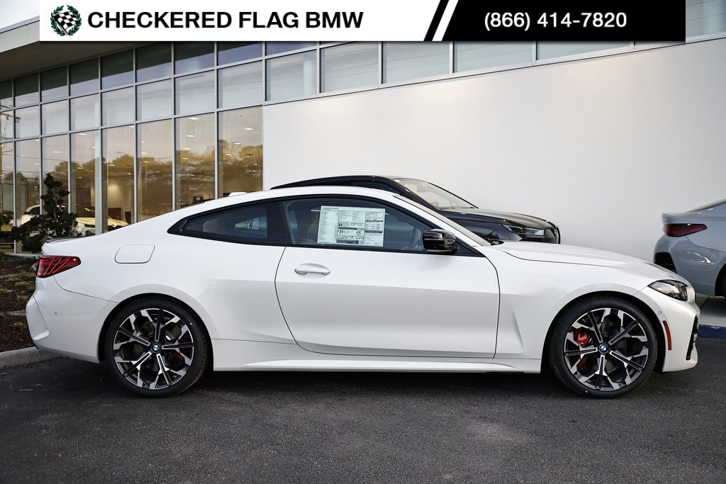 Certified 2025 BMW 430i Coupe w/ M Sport Package image 3