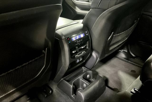 Used 2024 Jeep Grand Cherokee L Altitude AWD/4WD image 10