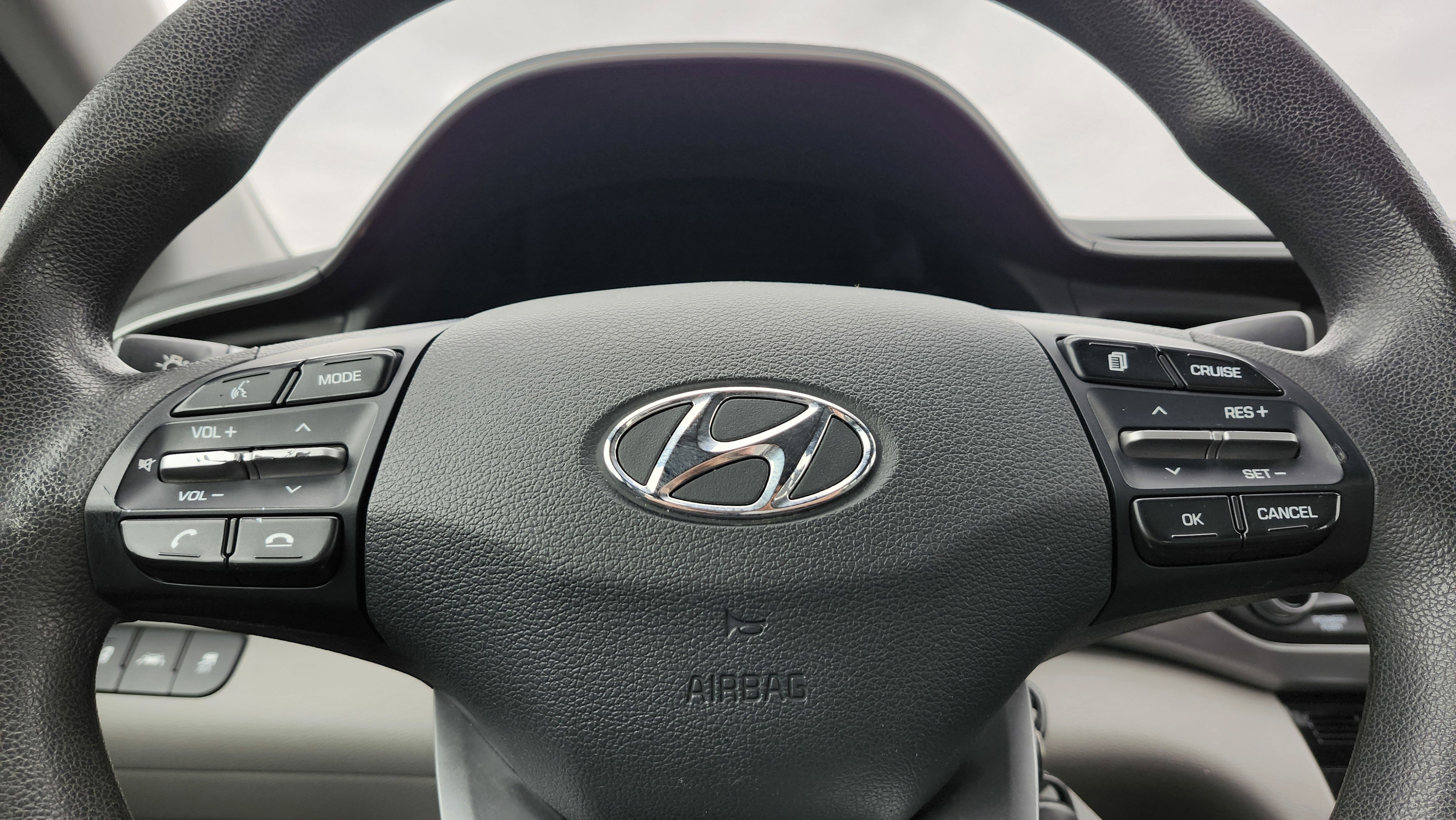 Used 2020 Hyundai Elantra SEL image 23