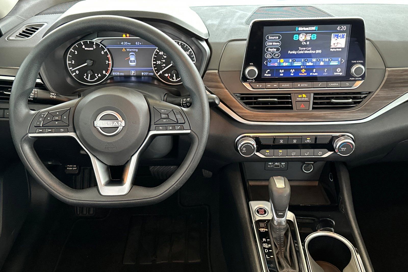 Used 2024 Nissan Altima 2.5 SV image 14