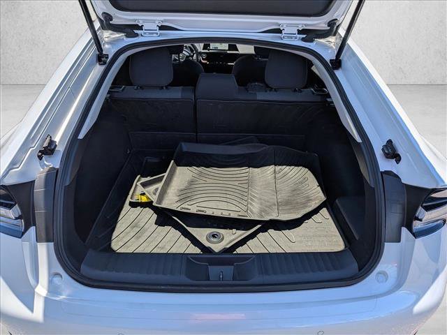 Used 2024 Toyota Prius Prime FWD image 9