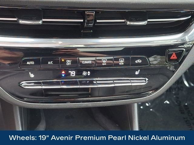 Used 2025 Buick Envista Avenir FWD image 17