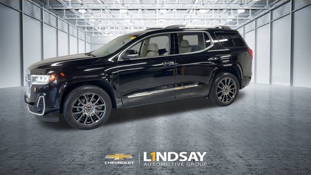 Used 2023 GMC Acadia Denali w/ Black Diamond Edition image 6