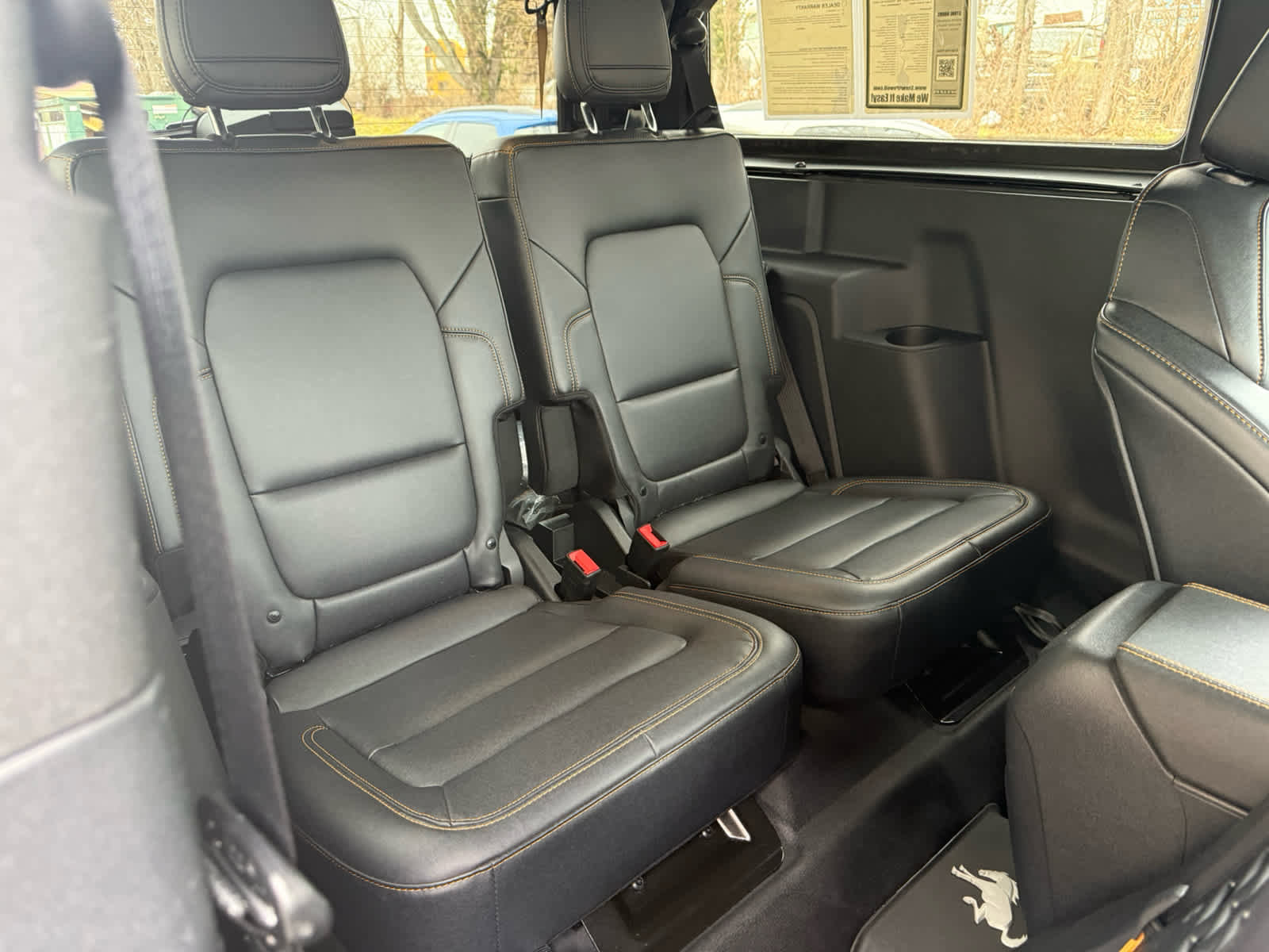 Used 2024 Ford Bronco Badlands image 8