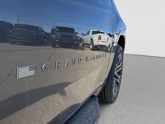 New 2026 Jeep Grand Wagoneer L 4WD w/ Premium Group I image 35