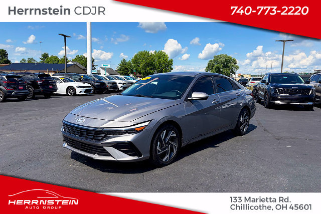 Used 2024 Hyundai Elantra SEL w/ Convenience Package FWD image 3