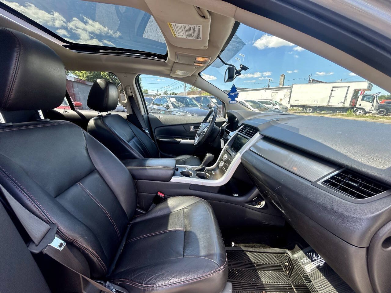 Used 2013 Ford Edge SEL FWD image 16