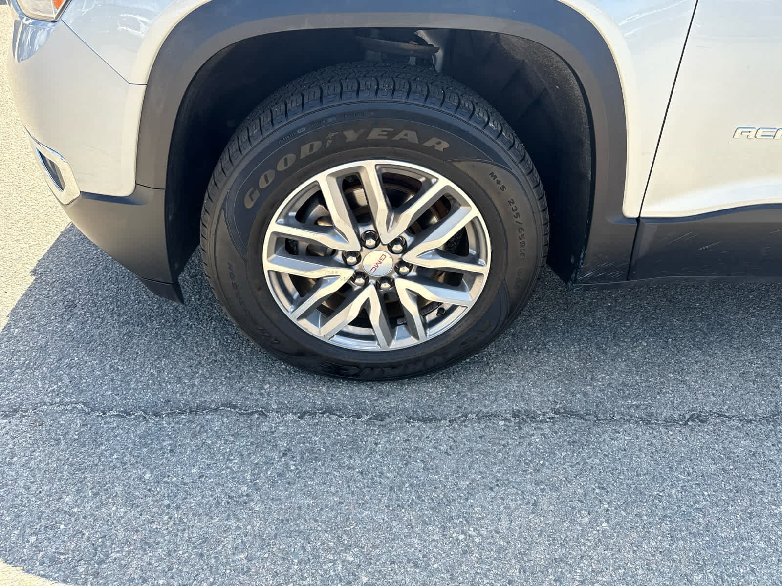 Used 2019 GMC Acadia SLE AWD/4WD image 9