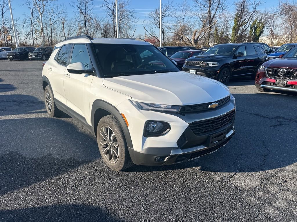 Used 2022 Chevrolet TrailBlazer ACTIV w/ Sun and Liftgate Package