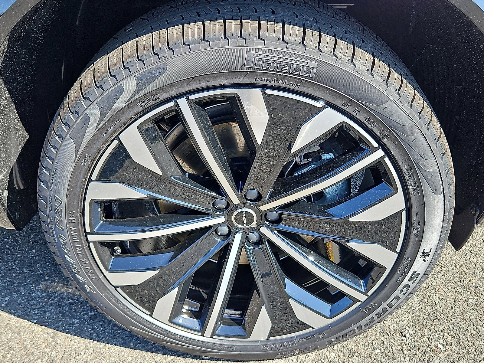 New 2026 Volvo XC90 B6 Ultra image 7