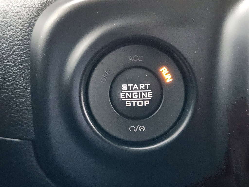 Used 2022 Jeep Gladiator Overland image 17