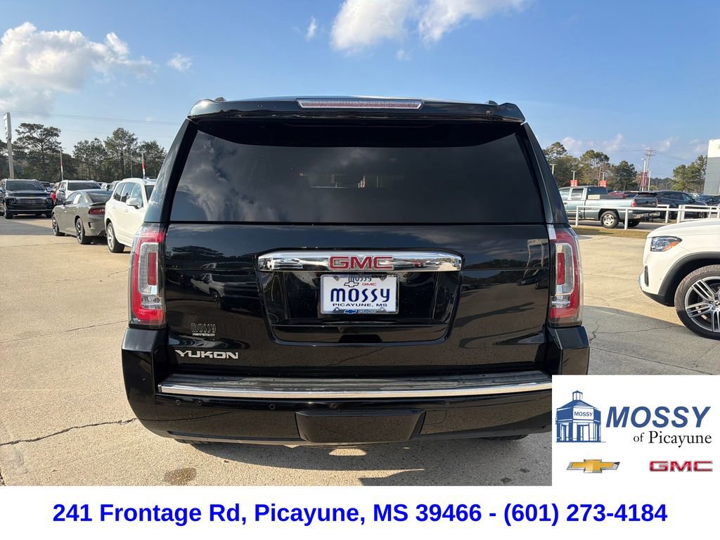 Used 2015 GMC Yukon Denali w/ Premium Package image 4