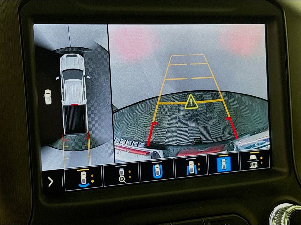 Used 2021 GMC Sierra 2500 AT4 w/ AT4 Premium Plus Package image 18