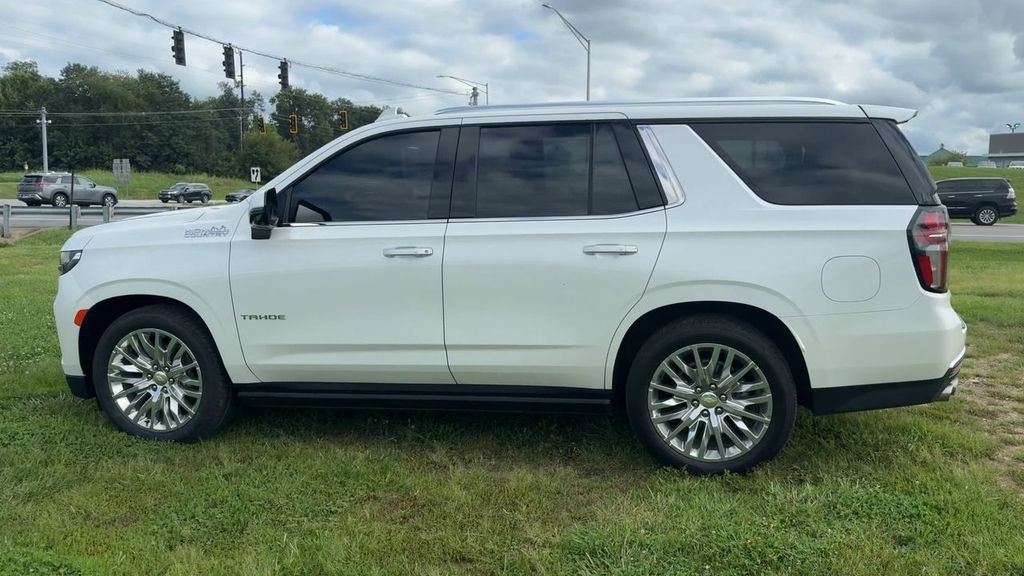 Used 2024 Chevrolet Tahoe High Country AWD/4WD image 4