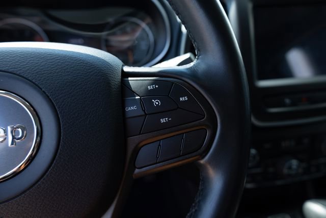 Used 2020 Jeep Cherokee Trailhawk w/ Cold Weather Group image 13