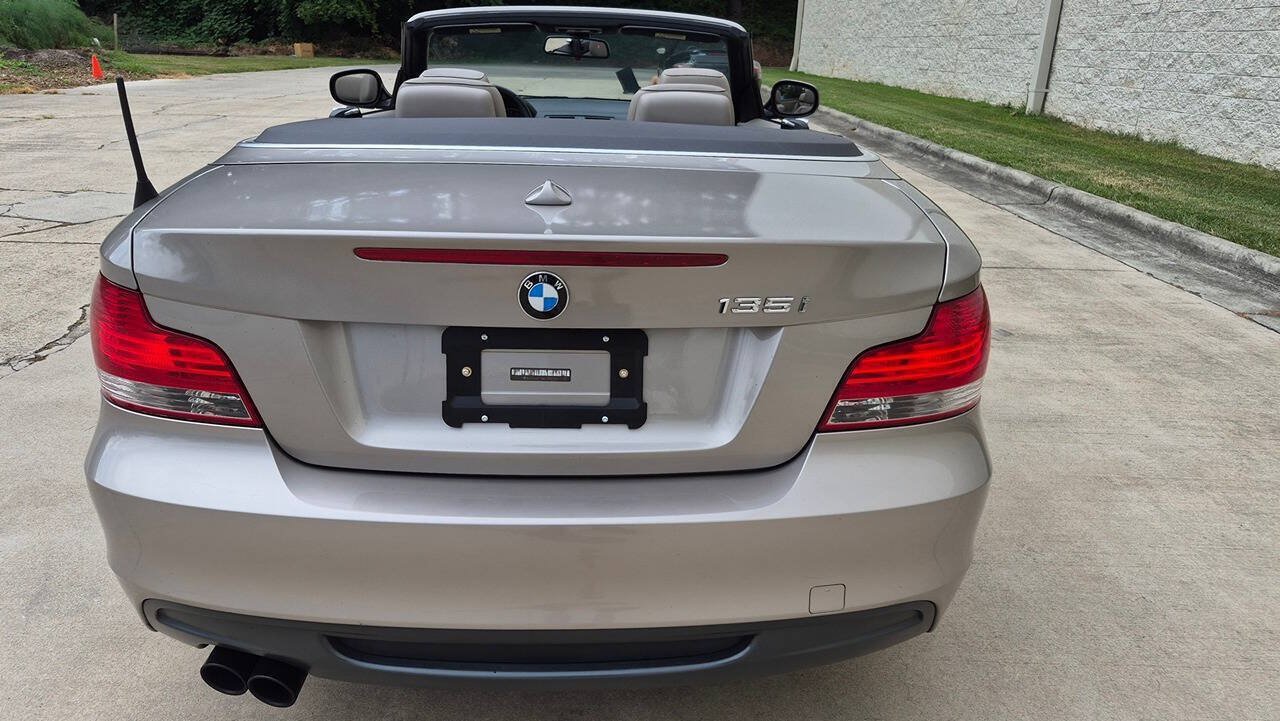 Used 2010 BMW 135i Convertible RWD image 6