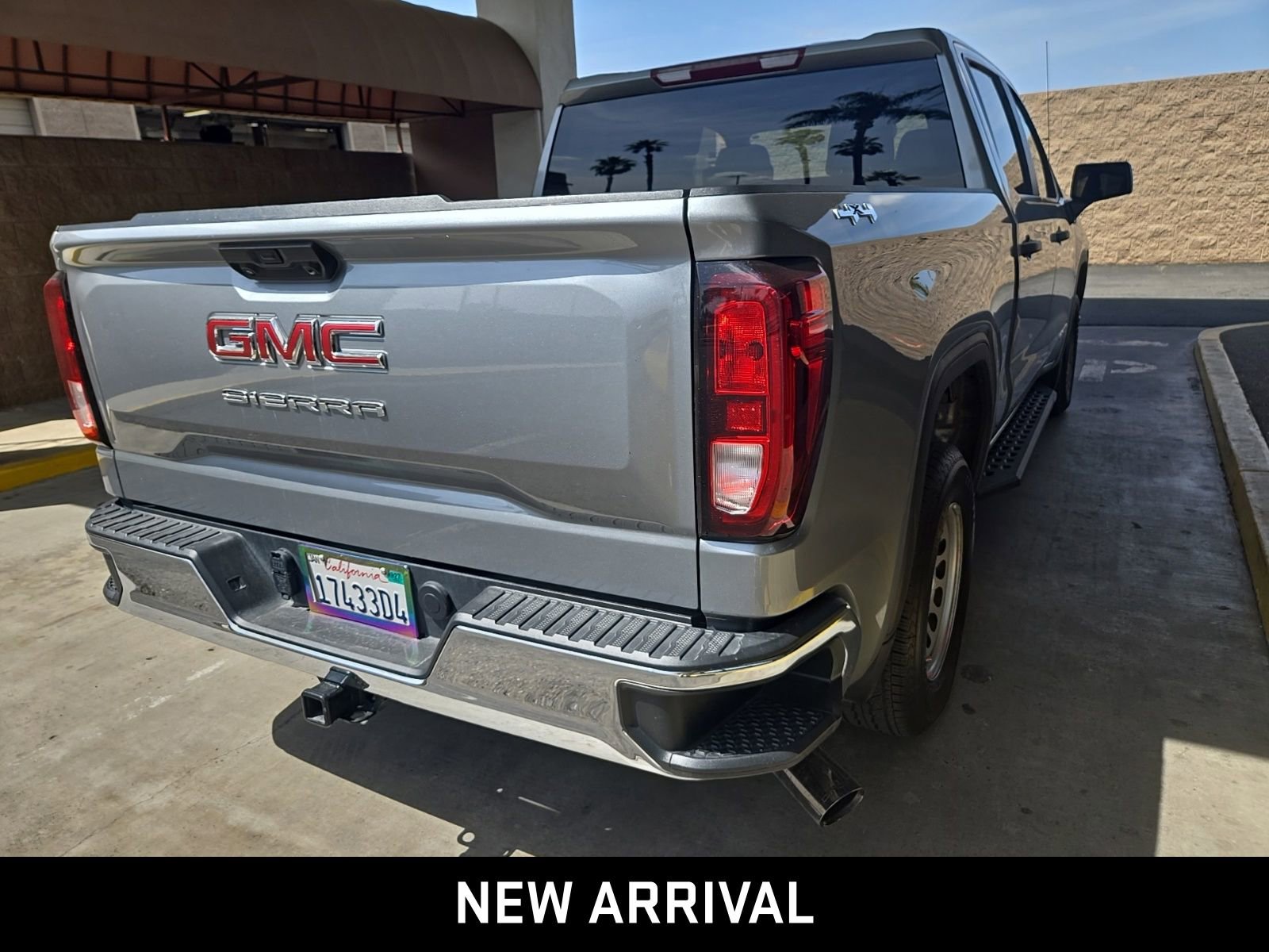 Certified 2024 GMC Sierra 1500 Pro w/ Pro Value Package AWD/4WD image 4