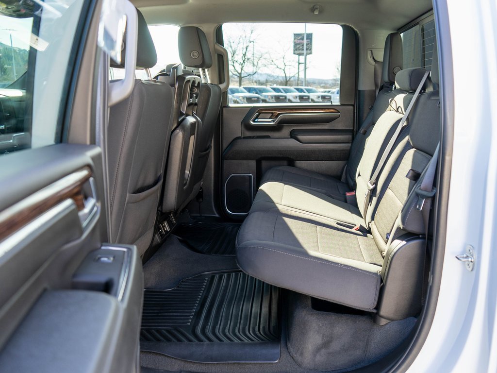 Used 2024 GMC Sierra 2500 SLE w/ Preferred Package image 12