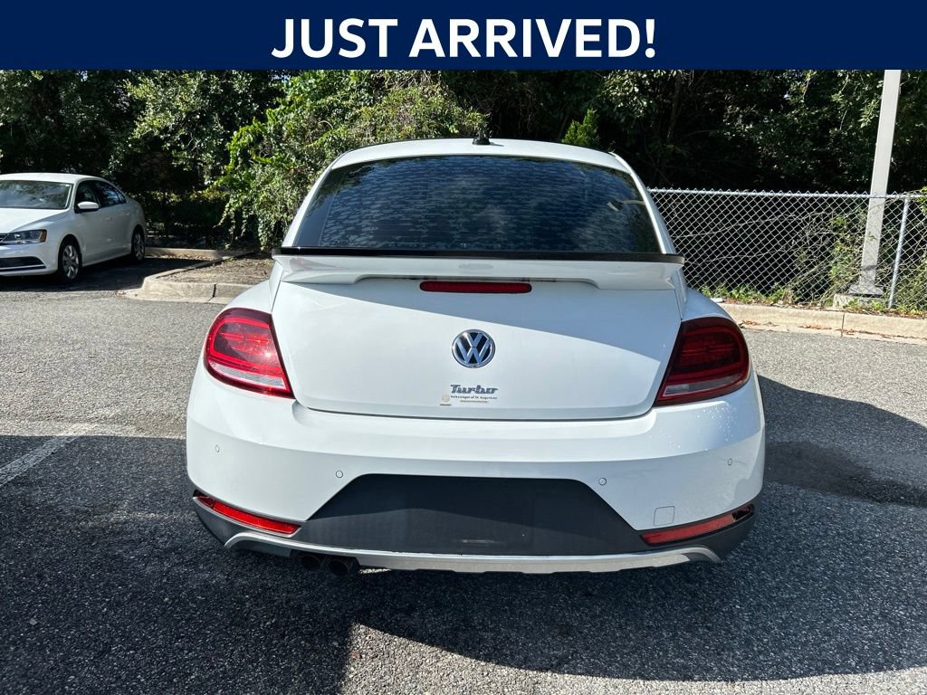 Used 2018 Volkswagen Beetle 2.0T Dune FWD image 2