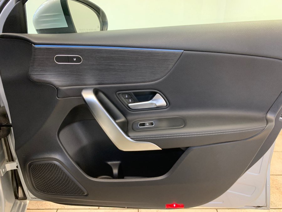 Used 2022 Mercedes-Benz A 220 4MATIC w/ Premium Package Lite image 58