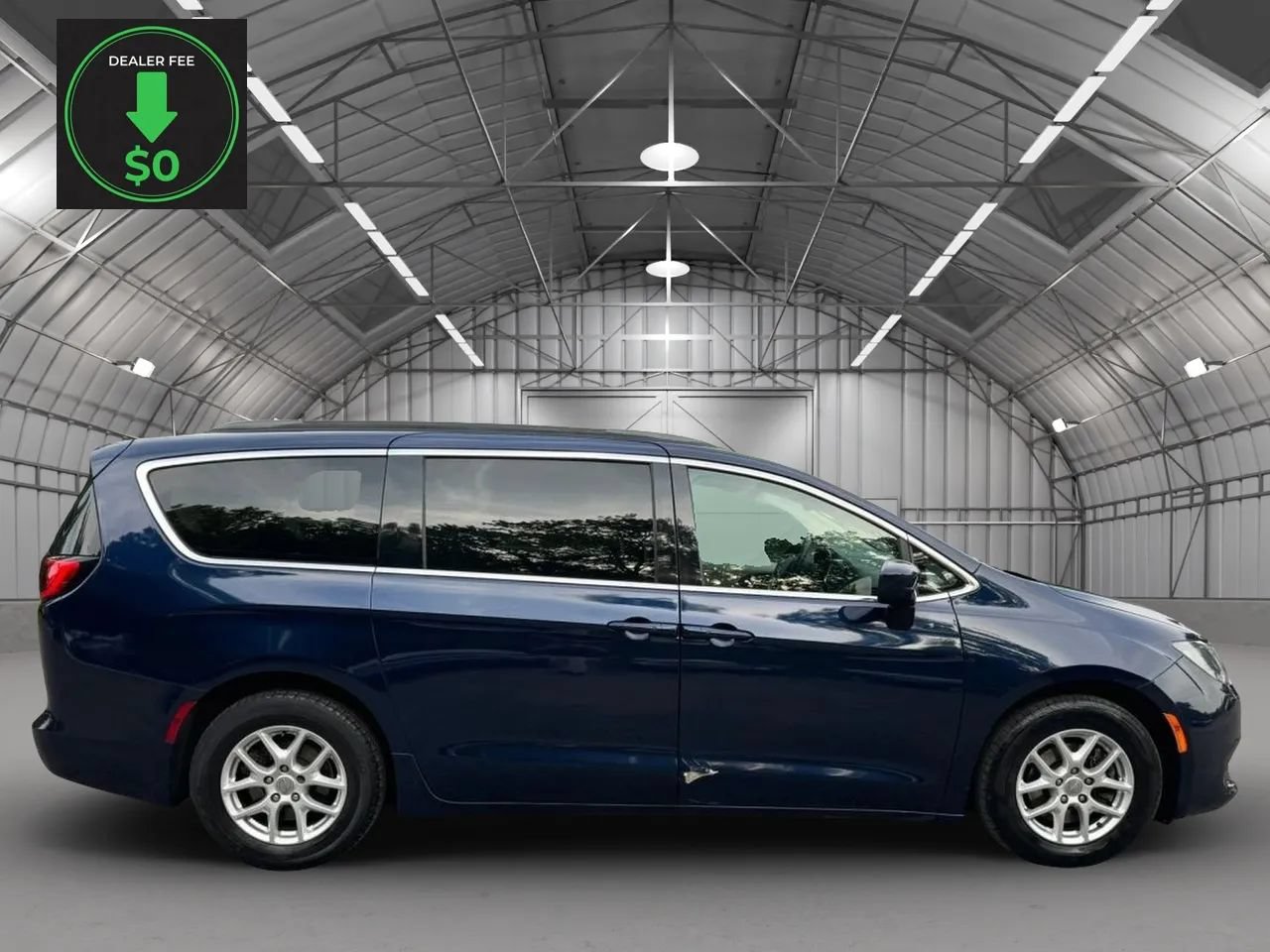 Used 2020 Chrysler Voyager Lxi FWD image 6
