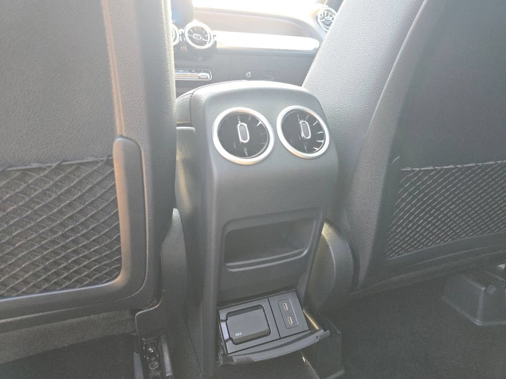 New 2026 Mercedes-Benz GLB 250 4MATIC image 26
