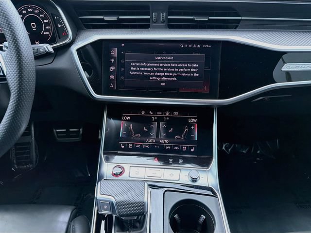 Used 2025 Audi RS 6 performance AWD/4WD image 19