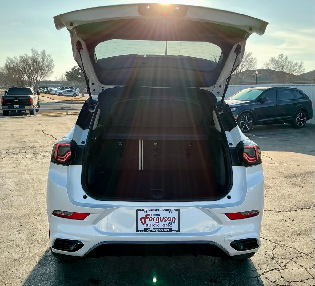 Used 2024 Buick Encore GX Avenir image 21