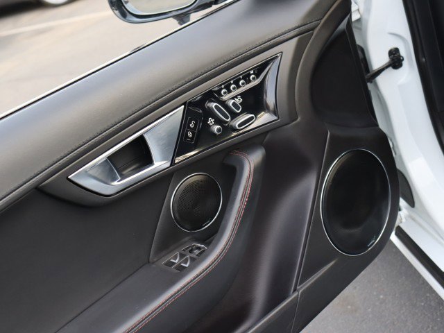 Used 2014 Jaguar F-TYPE S image 23