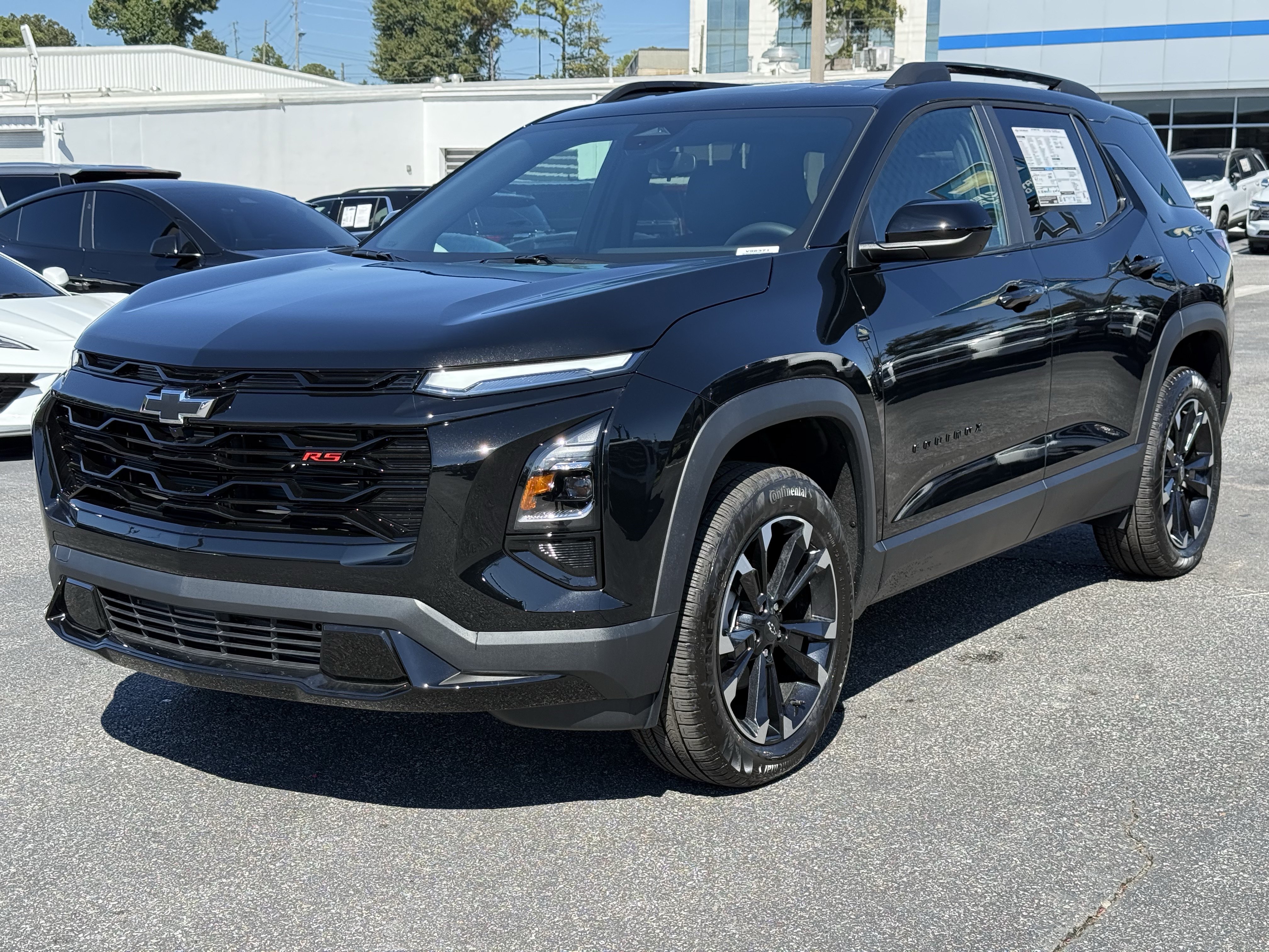 New 2027 Chevrolet Equinox RS w/ LPO, Floor Liner Package FWD image 5
