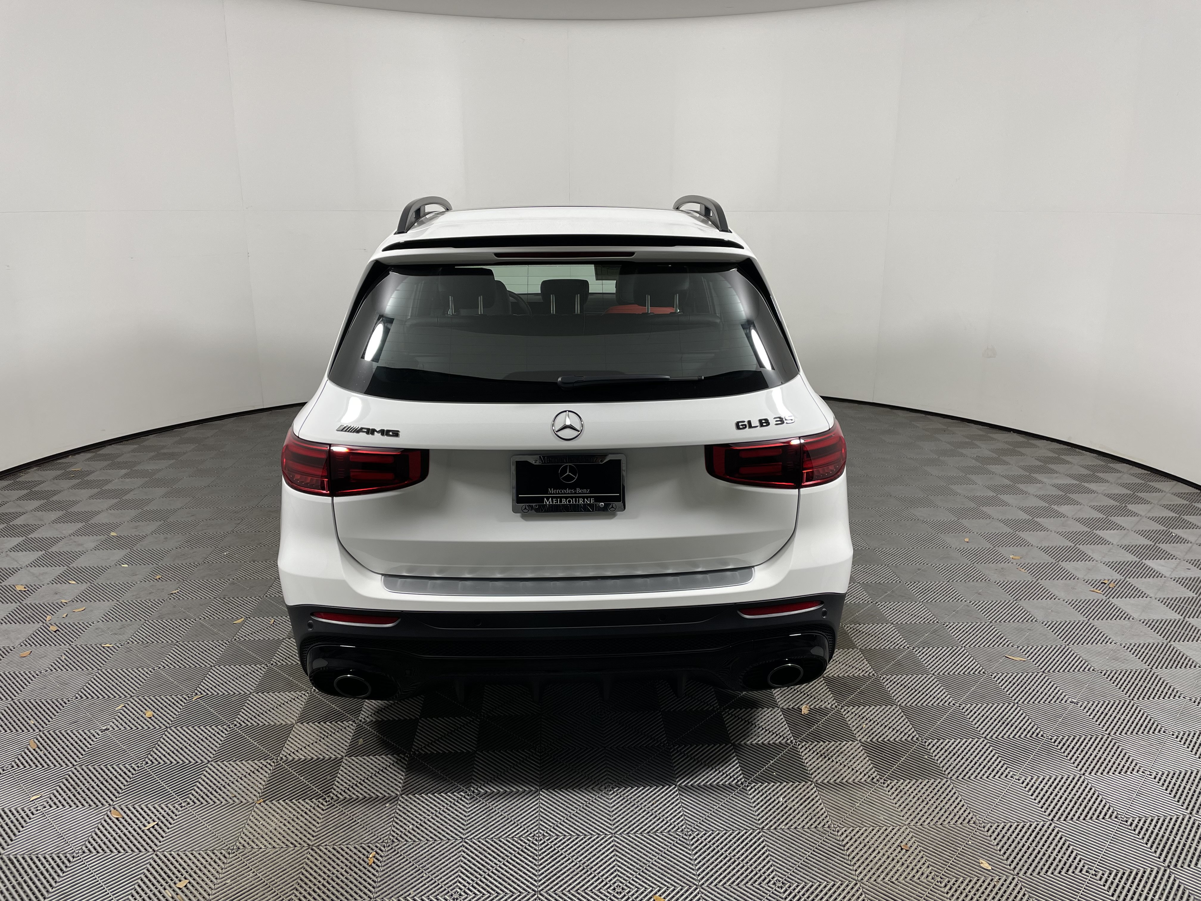 New 2026 Mercedes-Benz GLB 35 AMG 4MATIC image 4