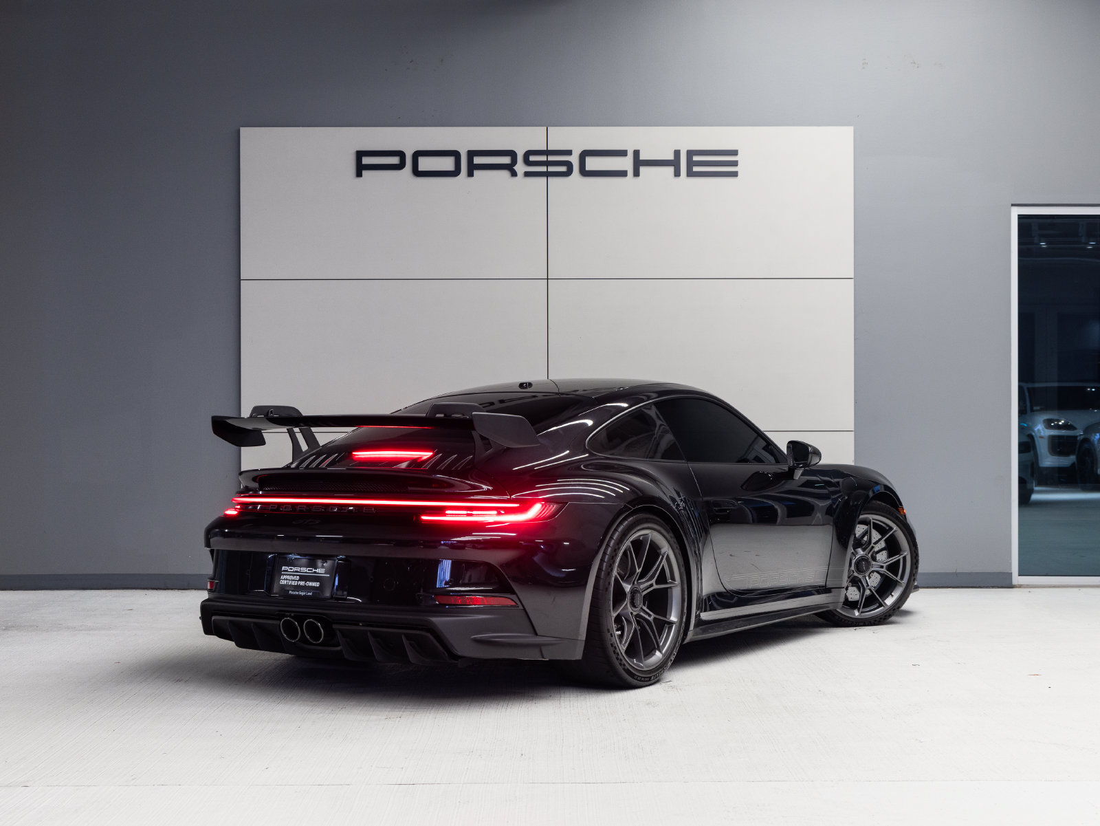 Certified 2022 Porsche 911 GT3 RWD image 7