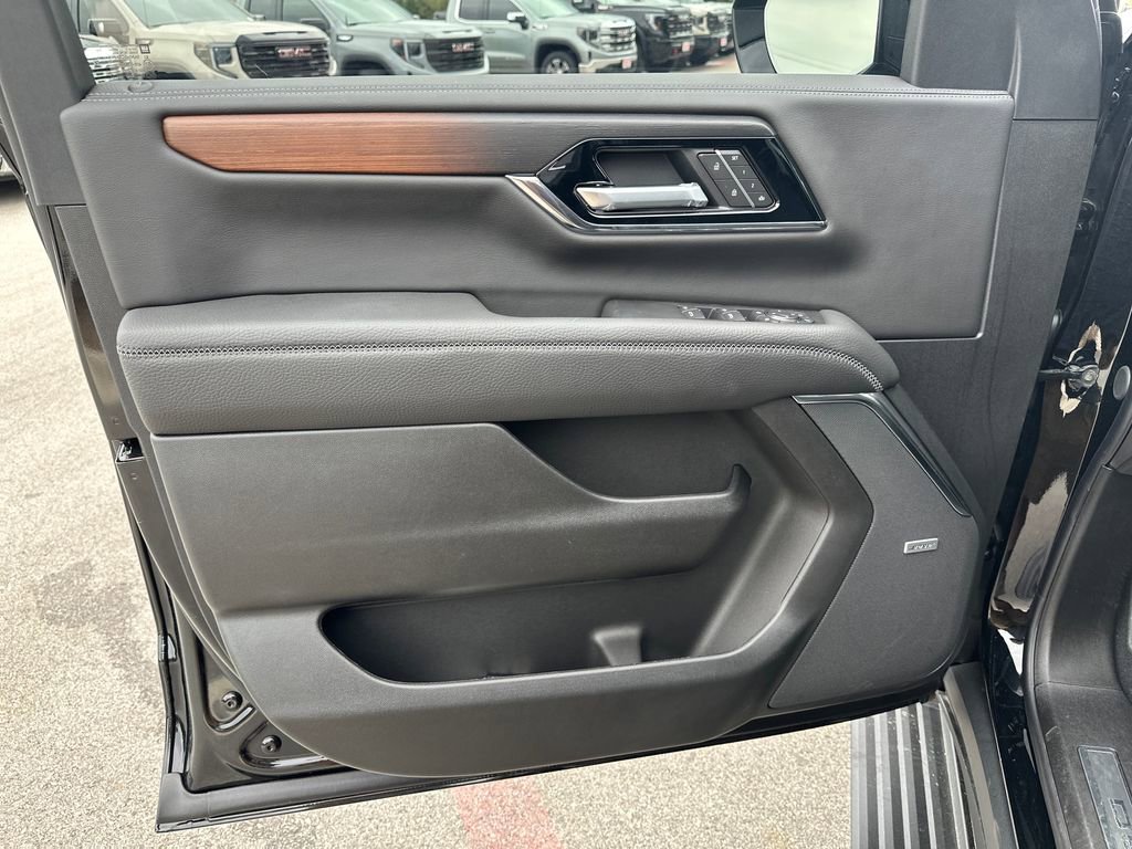 New 2026 GMC Yukon Denali w/ Denali Reserve Package RWD image 19