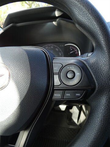 Used 2023 Toyota RAV4 XLE w/ Convenience Package FWD image 25