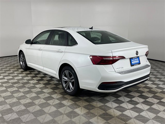 Used 2024 Volkswagen Jetta SE image 23
