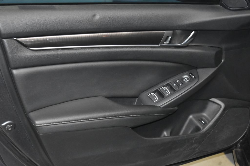 Used 2020 Honda Accord Sport image 4