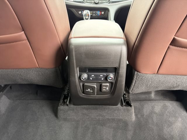Used 2021 Buick Enclave Avenir w/ Avenir Technology Package AWD/4WD image 20