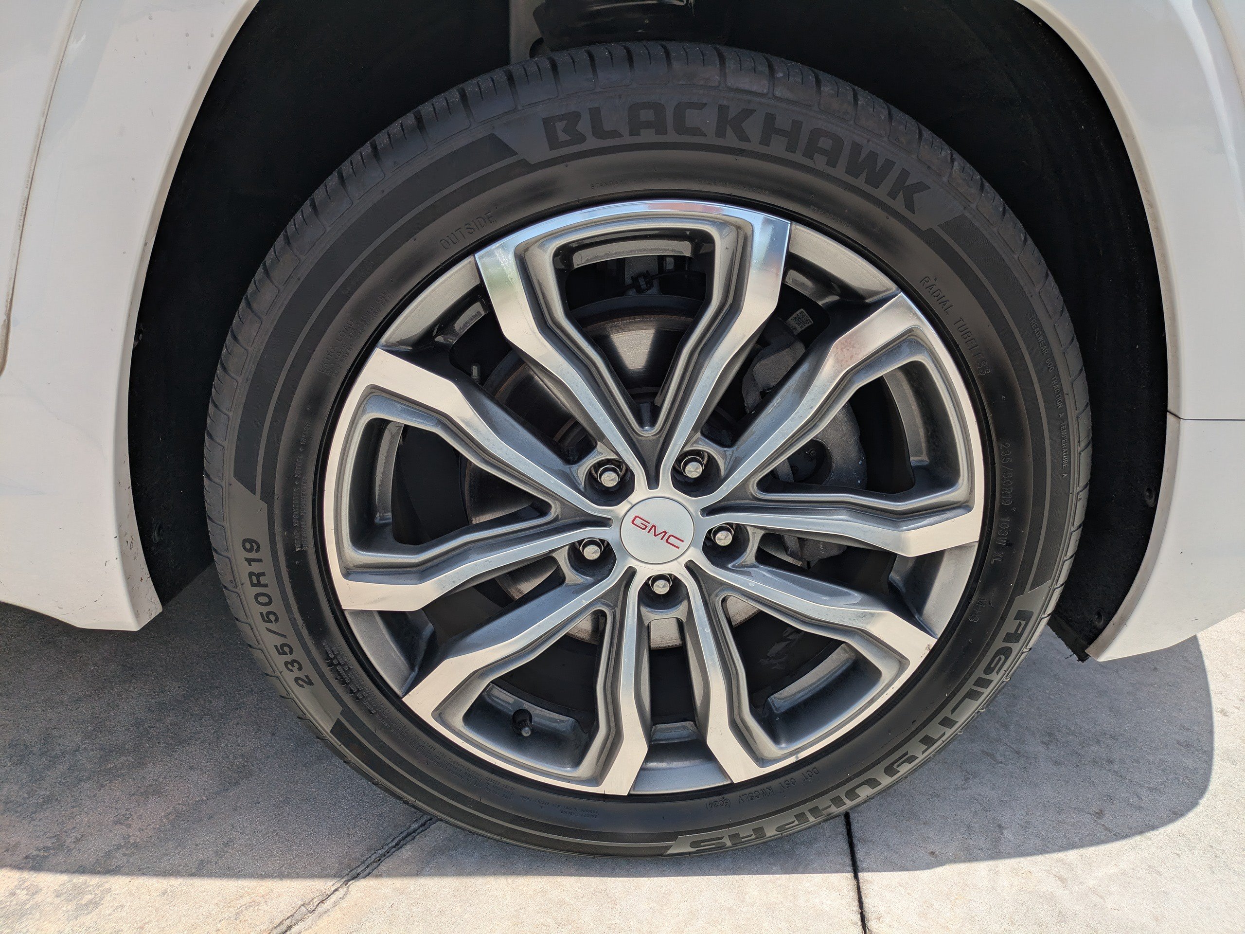 Used 2019 GMC Terrain Denali w/ Advanced Safety Package FWD image 9