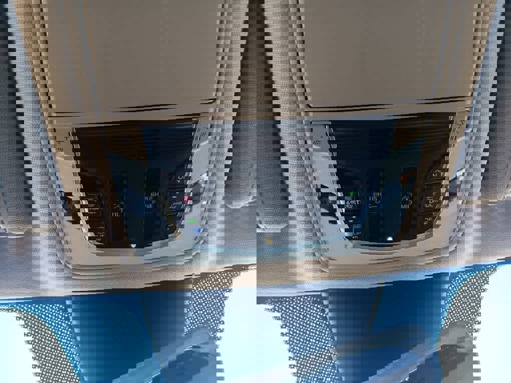 Used 2023 Acura MDX w/Technology Package image 32