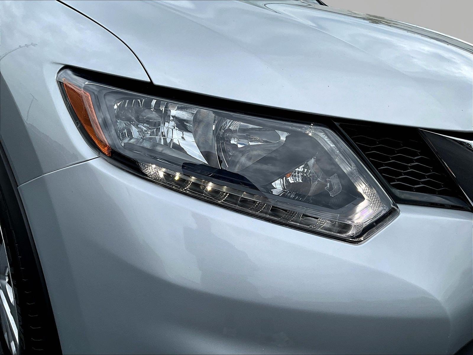 Used 2016 Nissan Rogue S AWD/4WD image 28