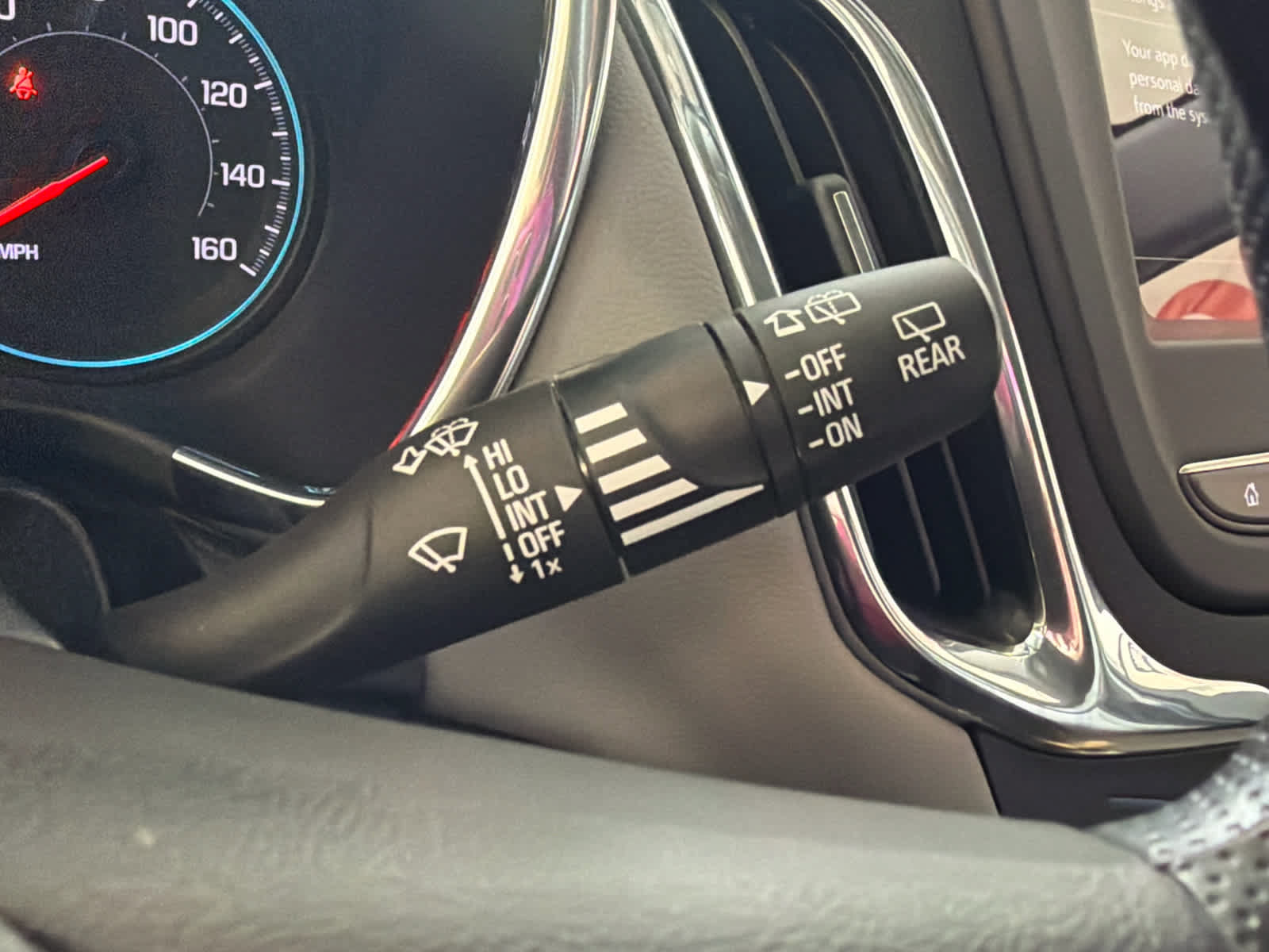 Used 2023 Chevrolet Equinox LS w/ LS Convenience Package FWD image 35