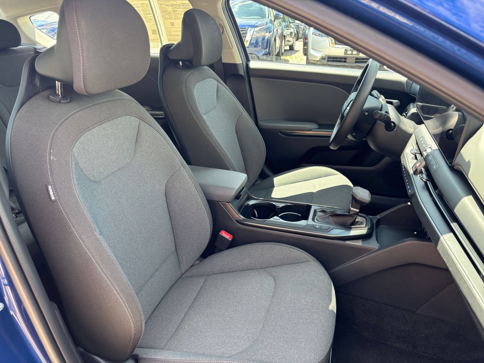 Used 2025 Kia K4 FWD image 36