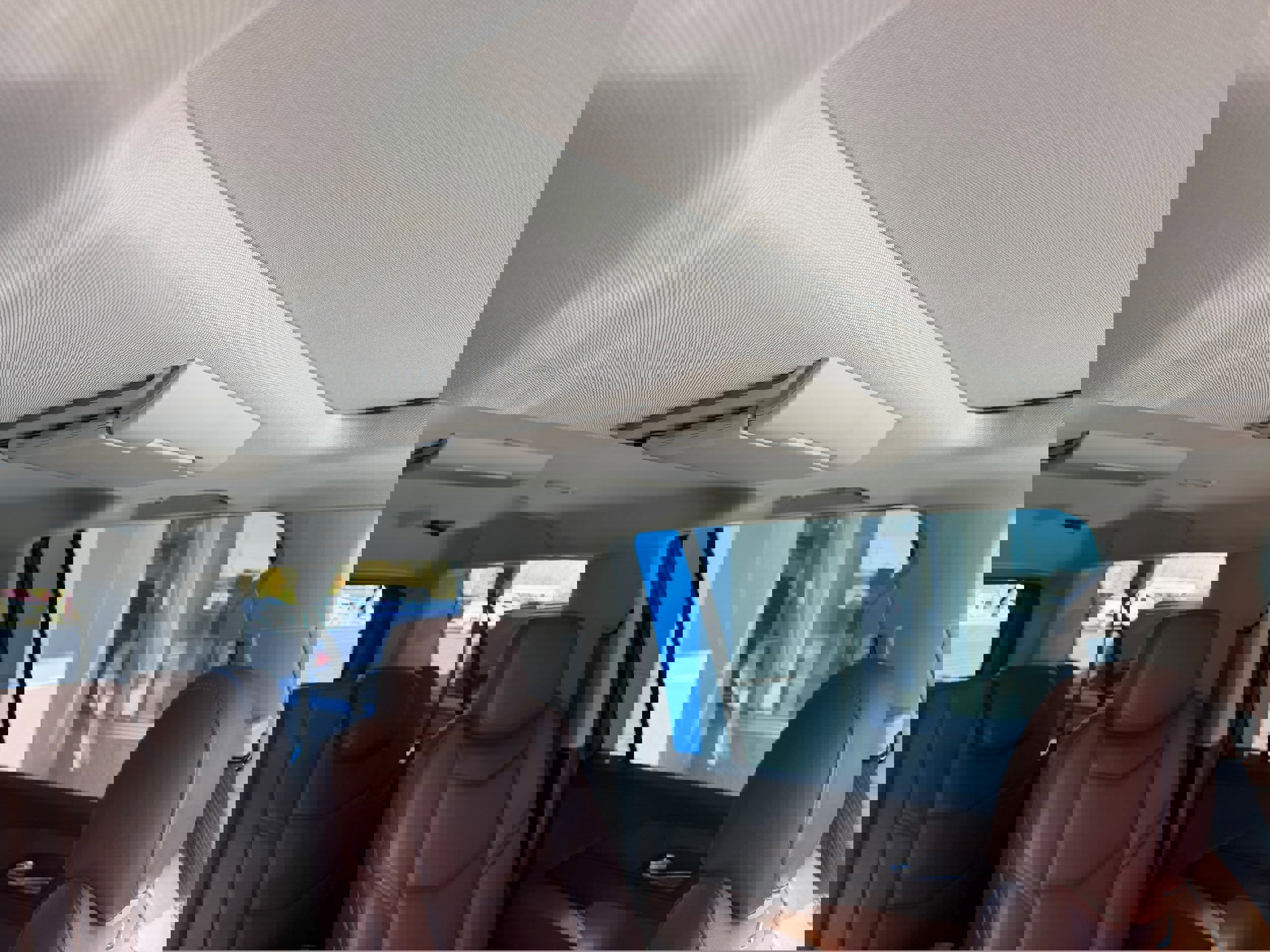 Used 2019 Cadillac Escalade ESV Premium Luxury image 7