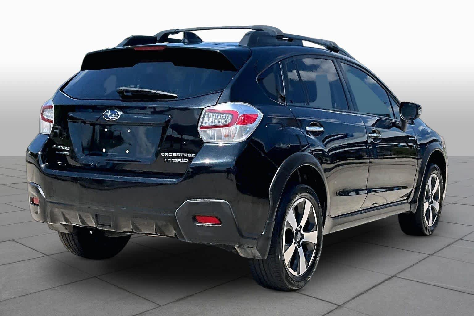 Used 2016 Subaru Crosstrek Touring AWD/4WD image 13